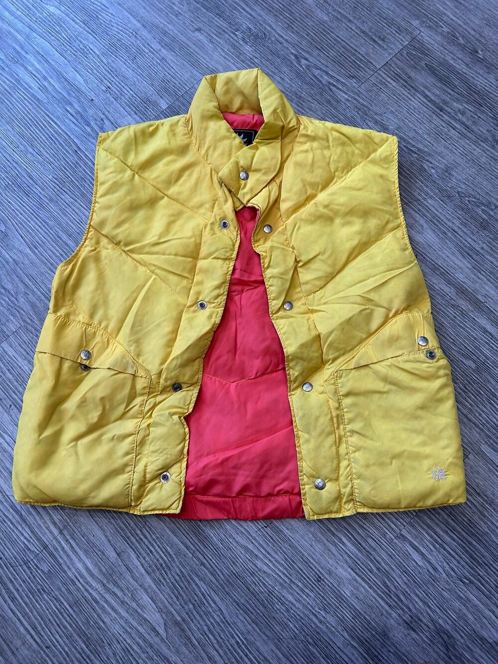 Vintage 70s Alpine Designs Down Puffer Vest Yellow Coral Pink Womens Small USA